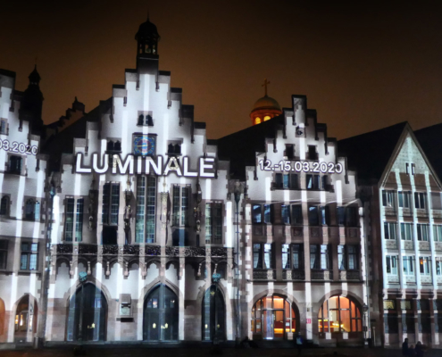 studio-eigengrau-luminale-videomapping-frankfurt-roemer-lichtkunst-big-01